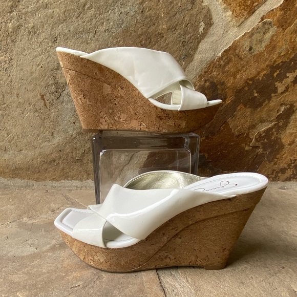Women’s Jessica Simpson cork heel wedges - Picture 8 of 10